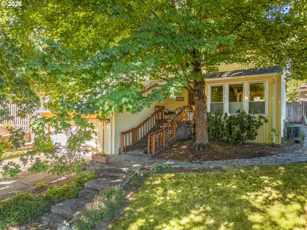19505 Hidden Springs Rd, WestLinn, OR 97068
