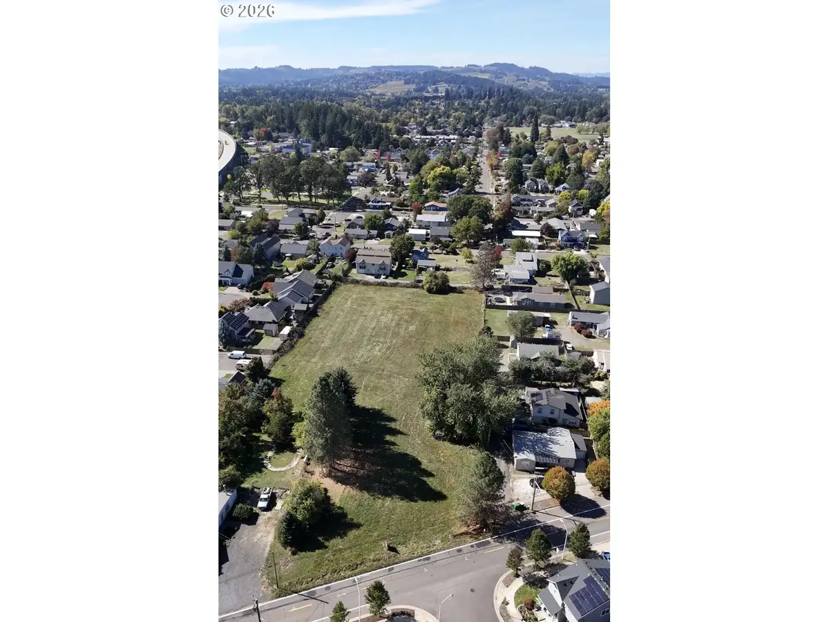 917 S Wynooski St, Newberg, OR 97132 - #1