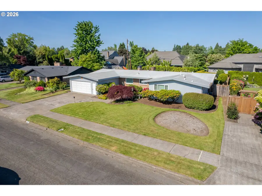 2872 Sarah Ln, Eugene, OR 97408 - #3