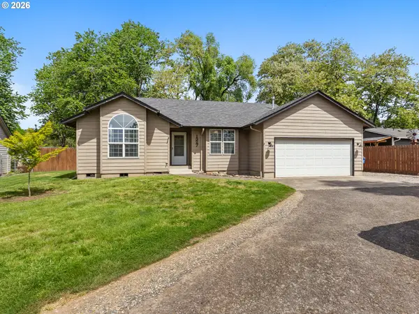 1327 G St, Washougal, WA 98671