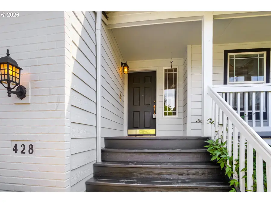 428 SE 10th St, Troutdale, OR 97060 - #3