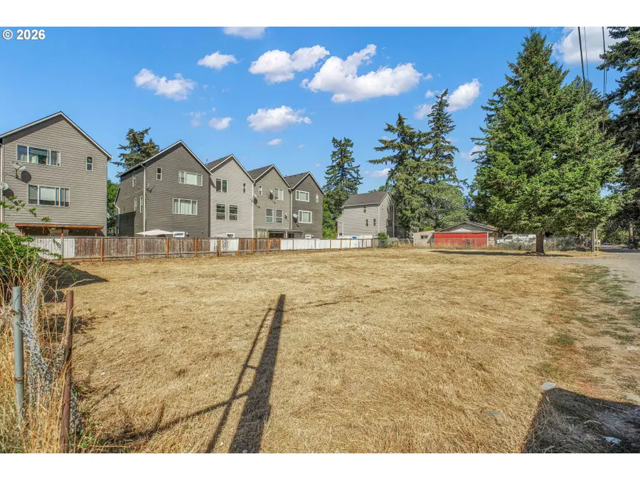 12333 SE Schiller St, Portland, OR 97236 - #3