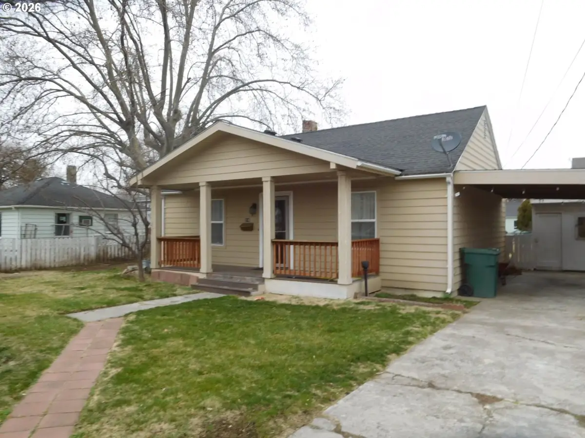 214 NW 5th Ave, Milton Freewater, OR 97862 - Image #1