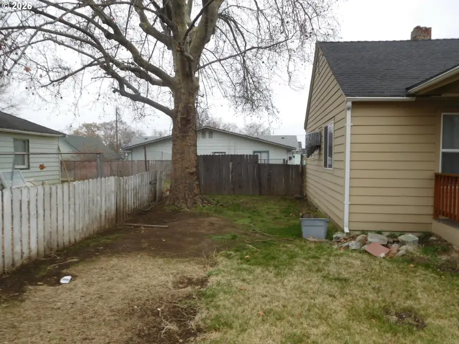 214 NW 5th Ave, Milton Freewater, OR 97862 - Image #3