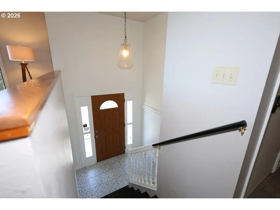 1185 NE 27th St, Gresham, OR 97030 - #2