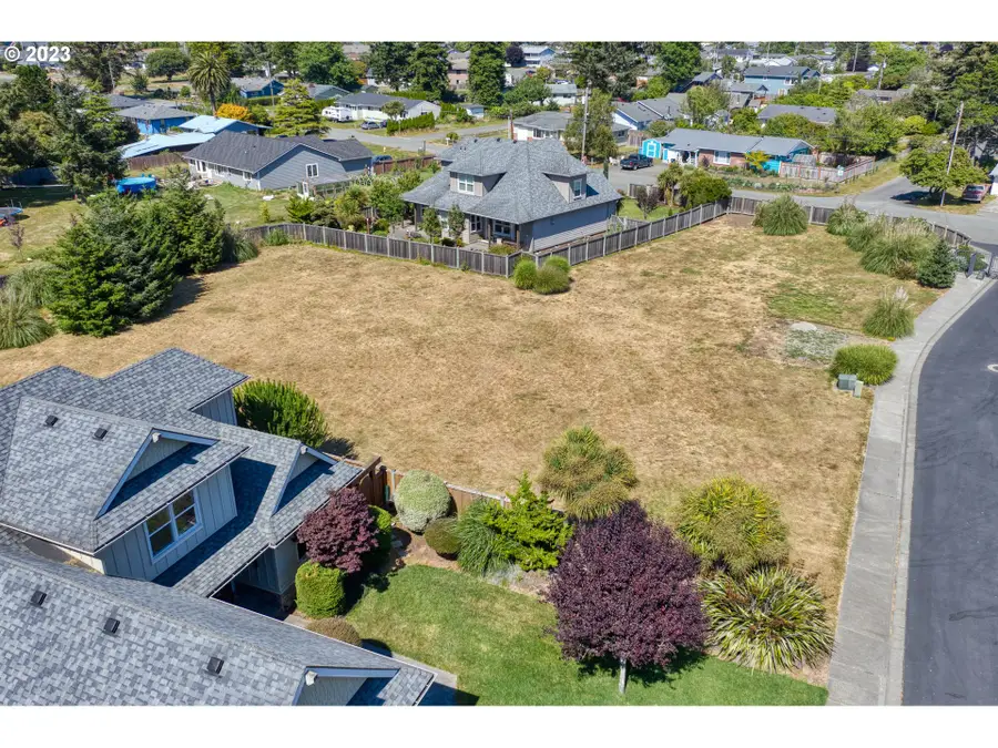 Edge Cliff Dr #11, Brookings, OR 97415 - #3