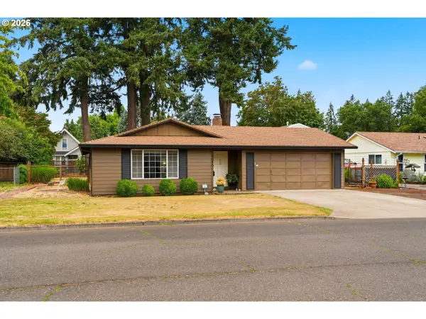 1055 N Lupine Ct, Canby, OR 97013