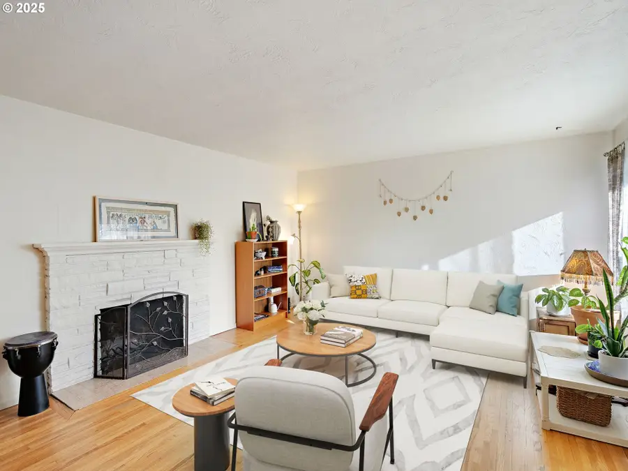 3911 NE Killingsworth St #7, Portland, OR 97211 - Image #3