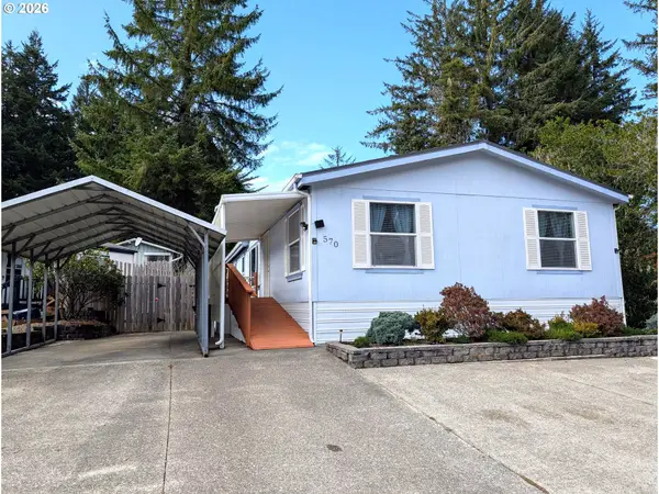 570 Shorepines Pl, CoosBay, OR 97420