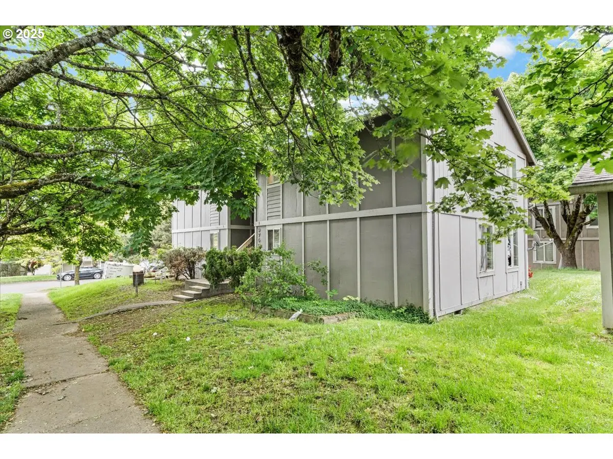 9750 SW Lookout Ter, Beaverton, OR 97008 - Image #1