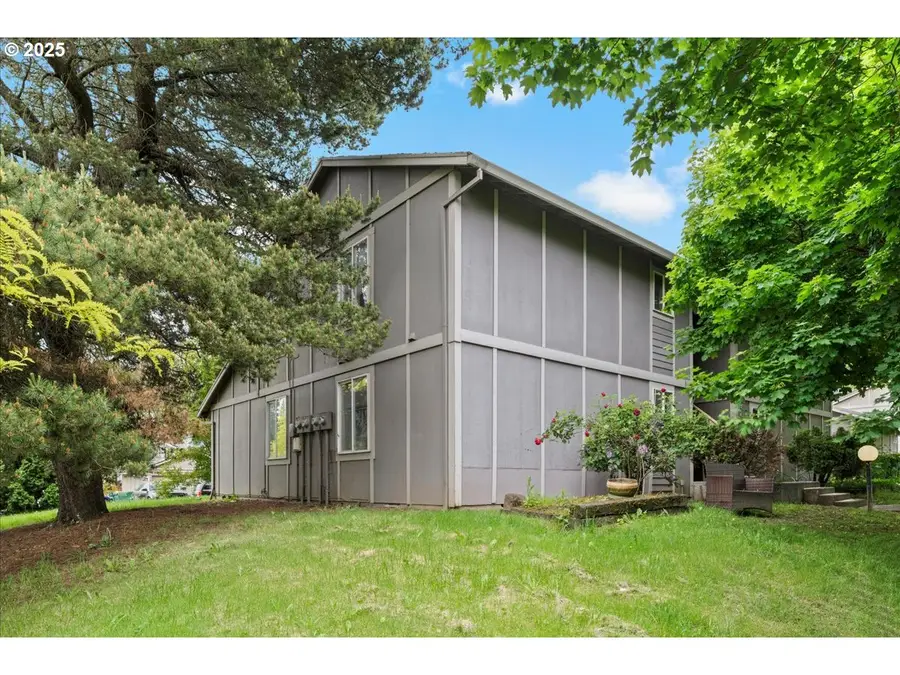 9750 SW Lookout Ter, Beaverton, OR 97008 - Image #3