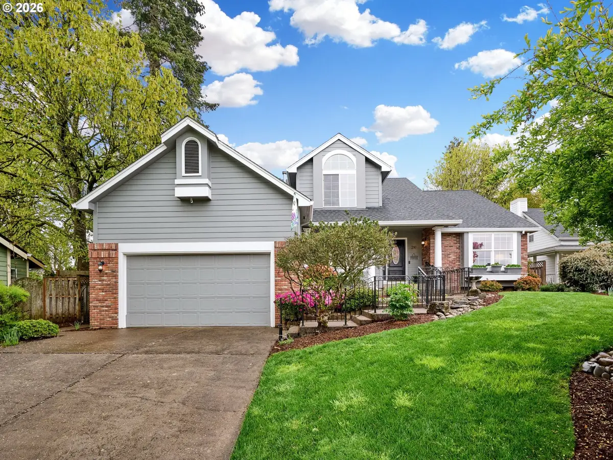 219 Ames Ct, Silverton, OR 97381 - #1