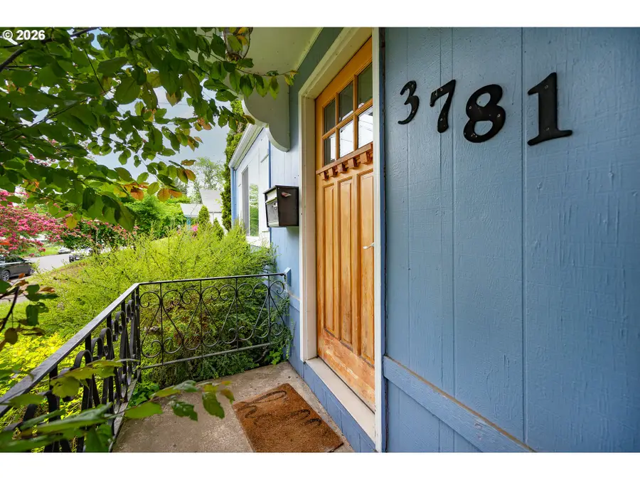 3781 Kincaid St, Eugene, OR 97405 - #3