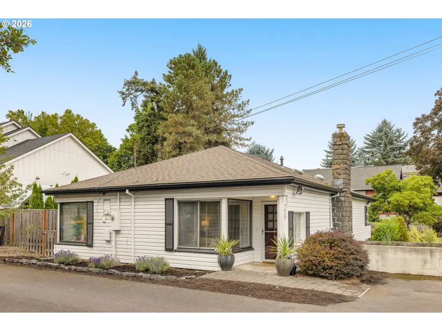 7427 SW Ruger Ln, Portland, OR 97223 - #2