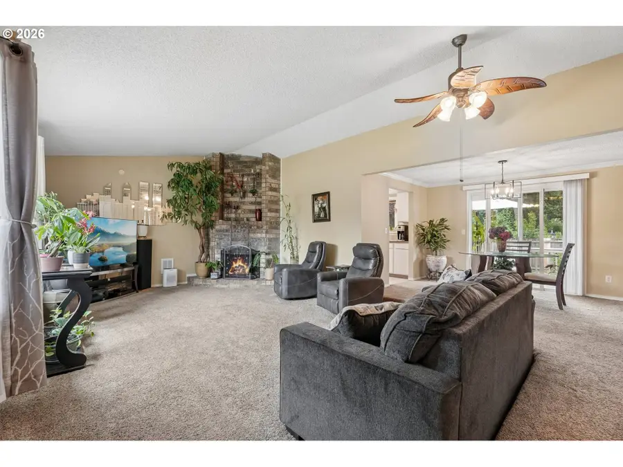 14708 NE 37th St, Vancouver, WA 98682 - #3