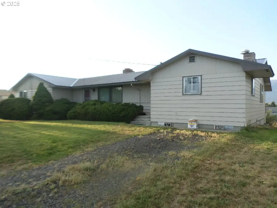 307 Wagner St, Enterprise, OR 97828 - Image #3