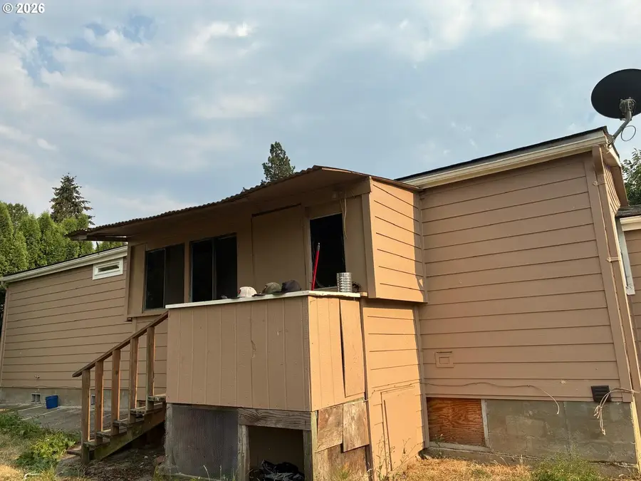 799 Hardcastle Ave, Woodburn, OR 97071 - #3