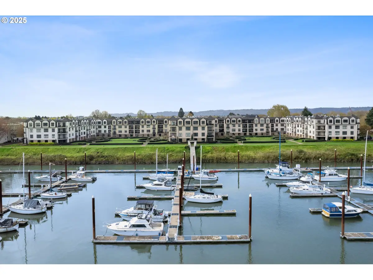 707 N Hayden Island Dr #413, Portland, OR 97217 - Image #1