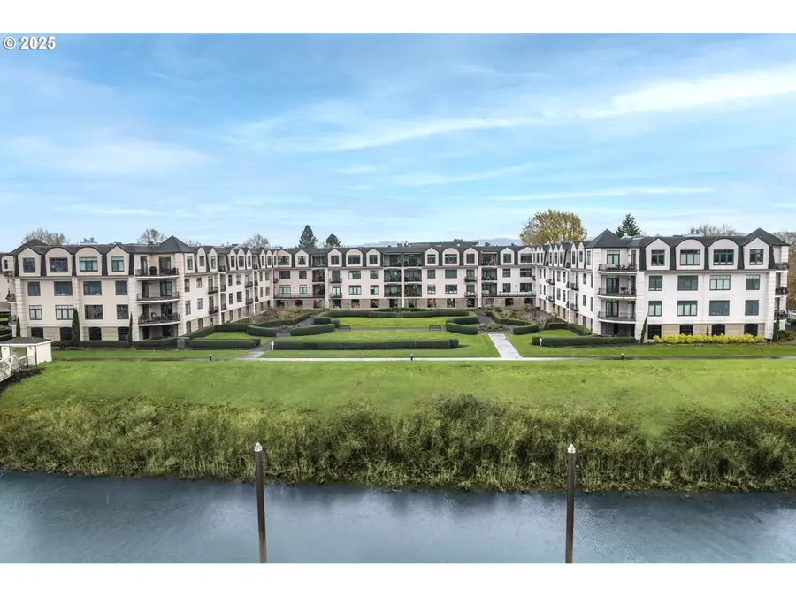 707 N Hayden Island Dr #413, Portland, OR 97217 - Image #2