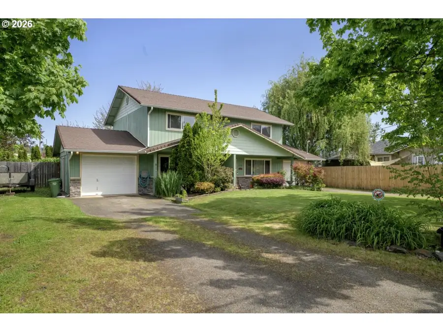 1520/1522 E Washington Ave, Cottage Grove, OR 97424 - #3