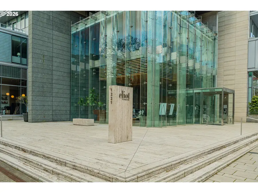 1221 SW 10th Ave, Portland, OR 97205 - #3