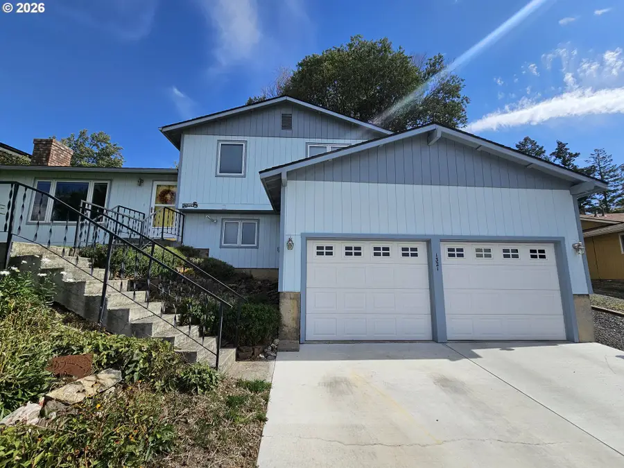 1321 NW Horn Ave, Pendleton, OR 97801 - #3