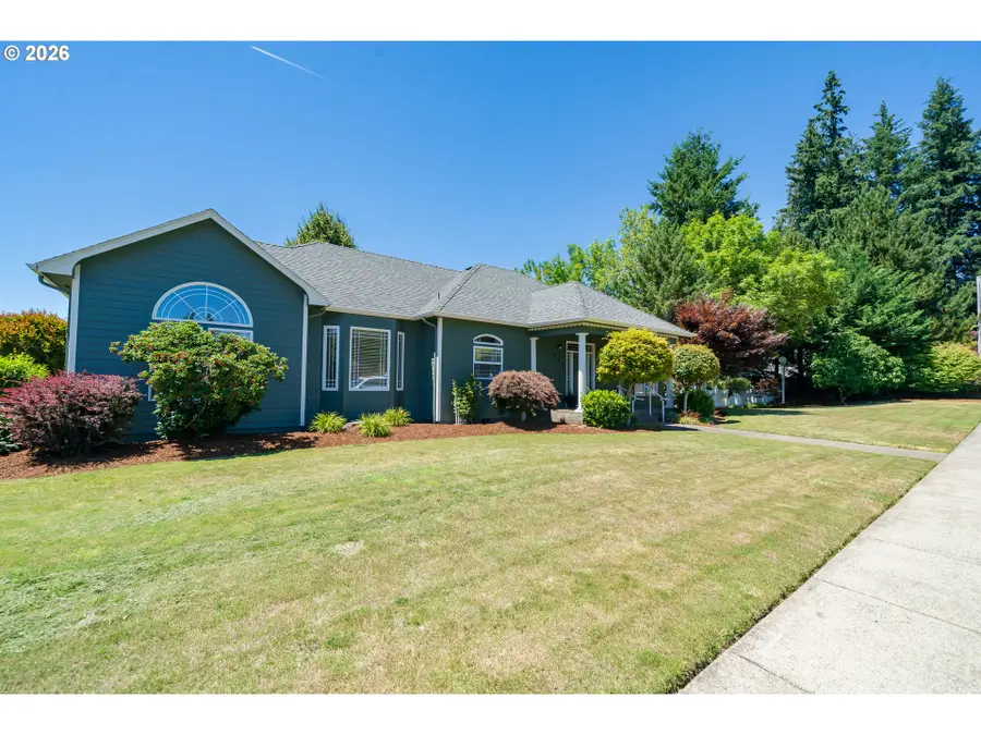 785 N 15th Ave, Stayton, OR 97383 - #3