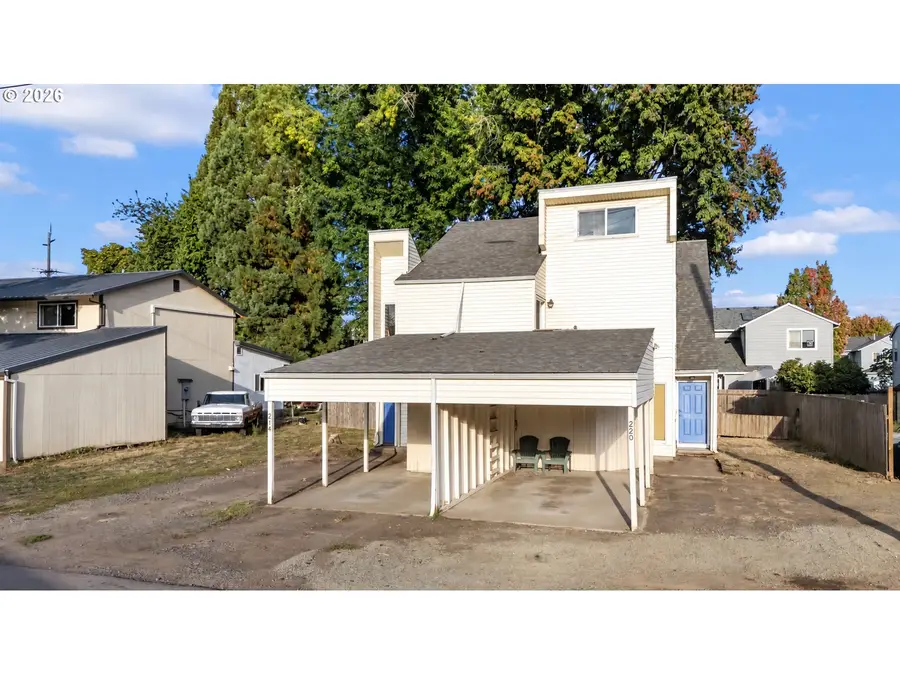 220 SE 28th Ave, Hillsboro, OR 97123 - #3