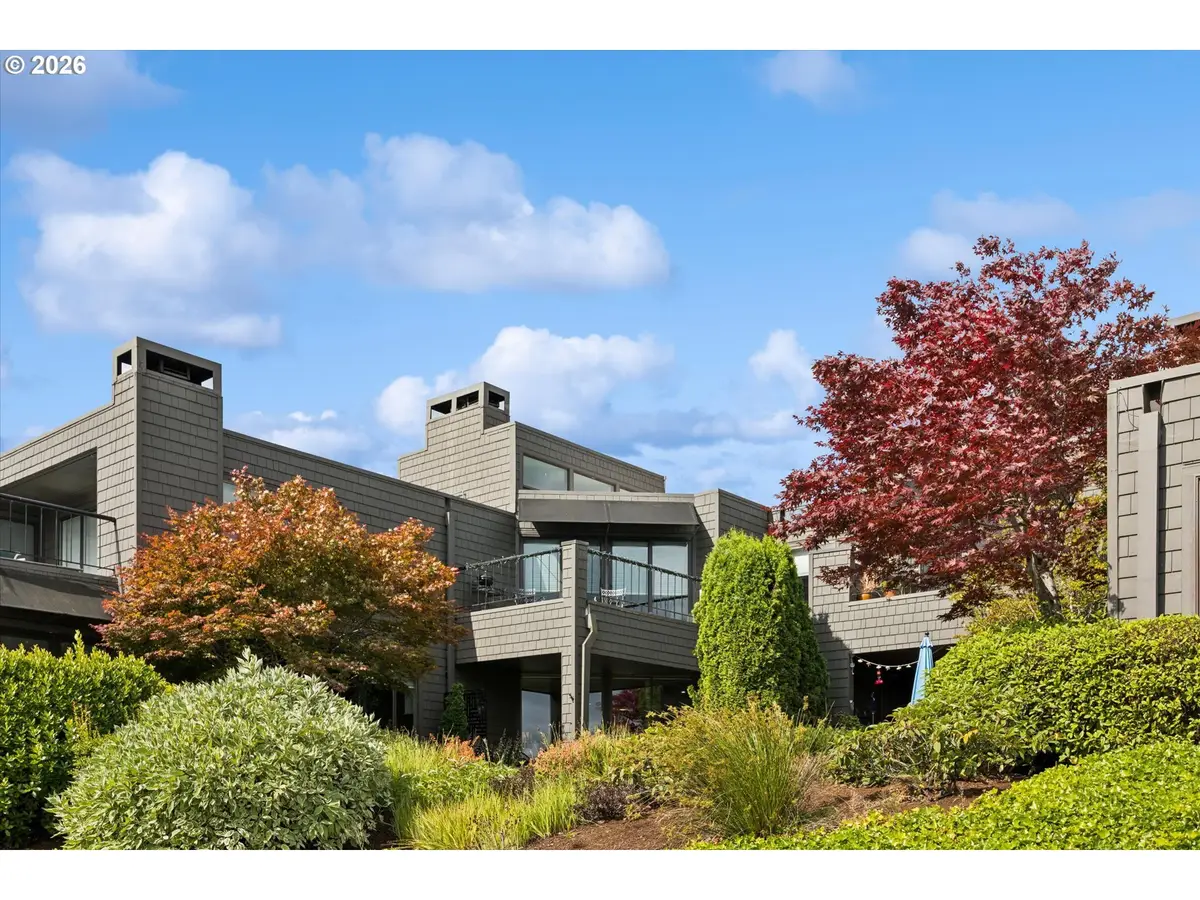 5758 S Riverpoint Ln, Portland, OR 97239 - #1
