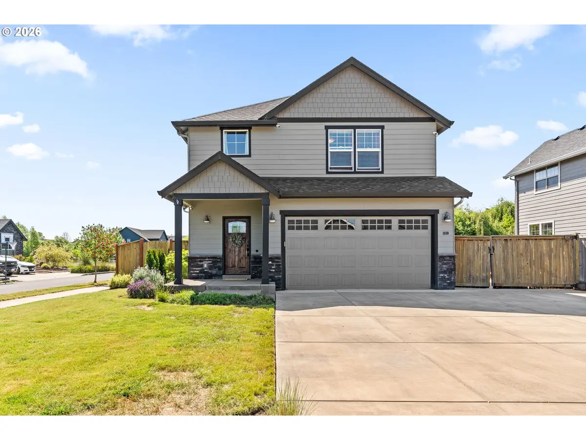 1810 Cedar Brook Dr, Eugene, OR 97402 - #1
