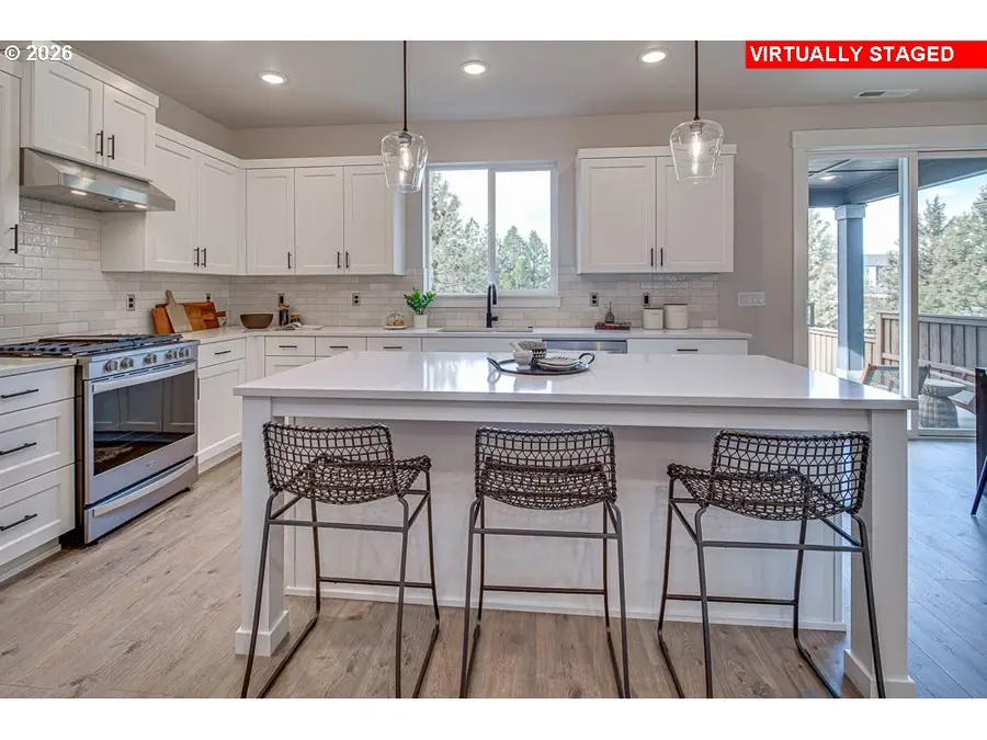 1318 E Canto St, Newberg, OR 97132 - #3