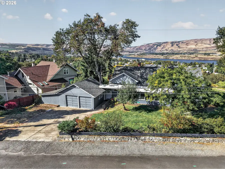 1301 E 18th St, The Dalles, OR 97058 - #3