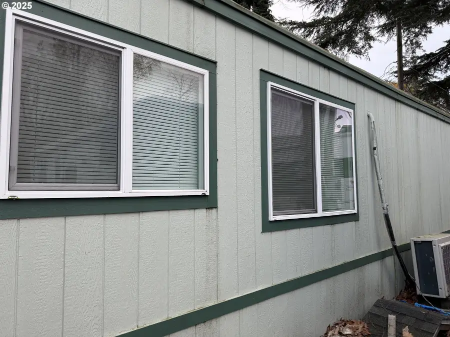 7409 SE 82nd Ave #4, Portland, OR 97266 - Image #2