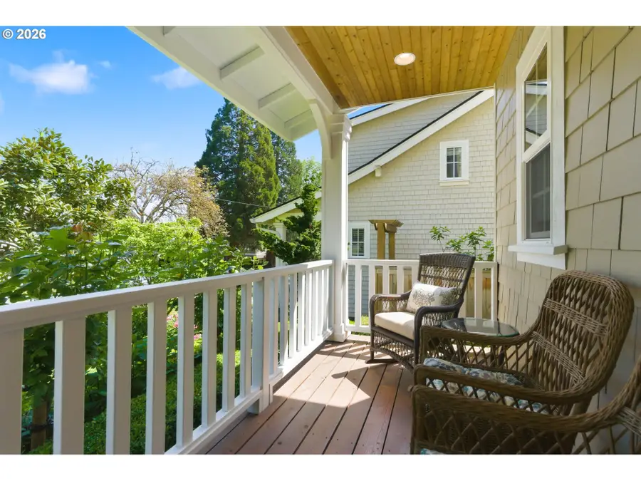 558 6th St, Lake Oswego, OR 97034 - #3