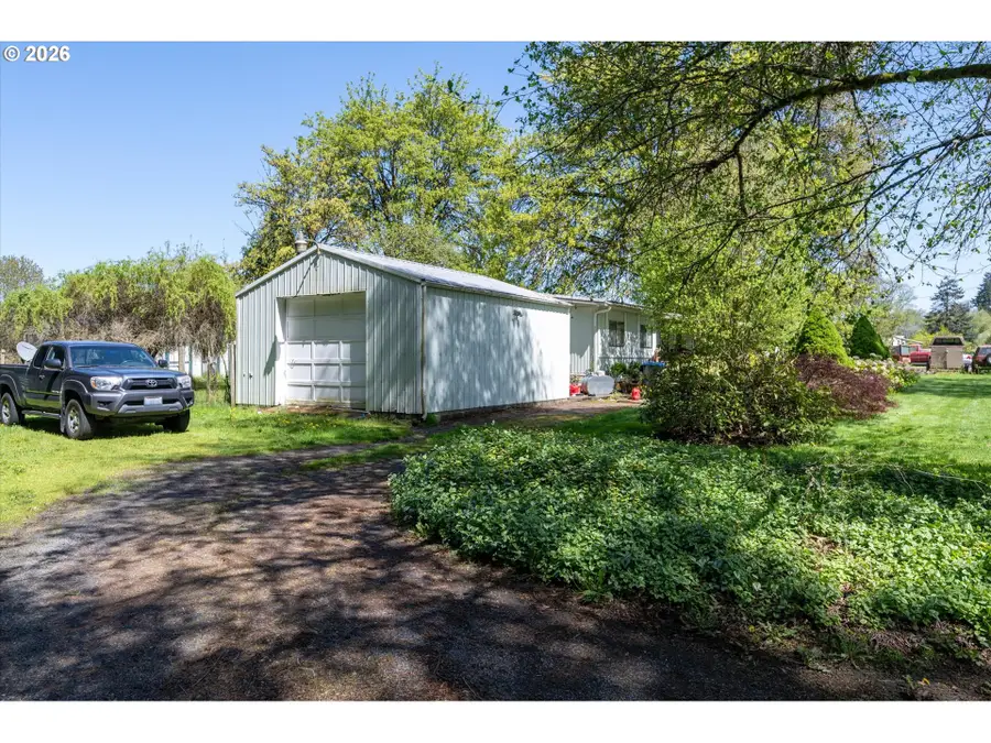 806 10th St, Vader, WA 98593 - #2