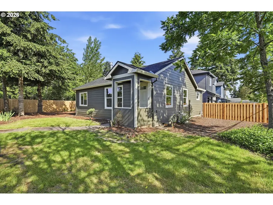 11641 NE Siskiyou St, Portland, OR 97220 - #3