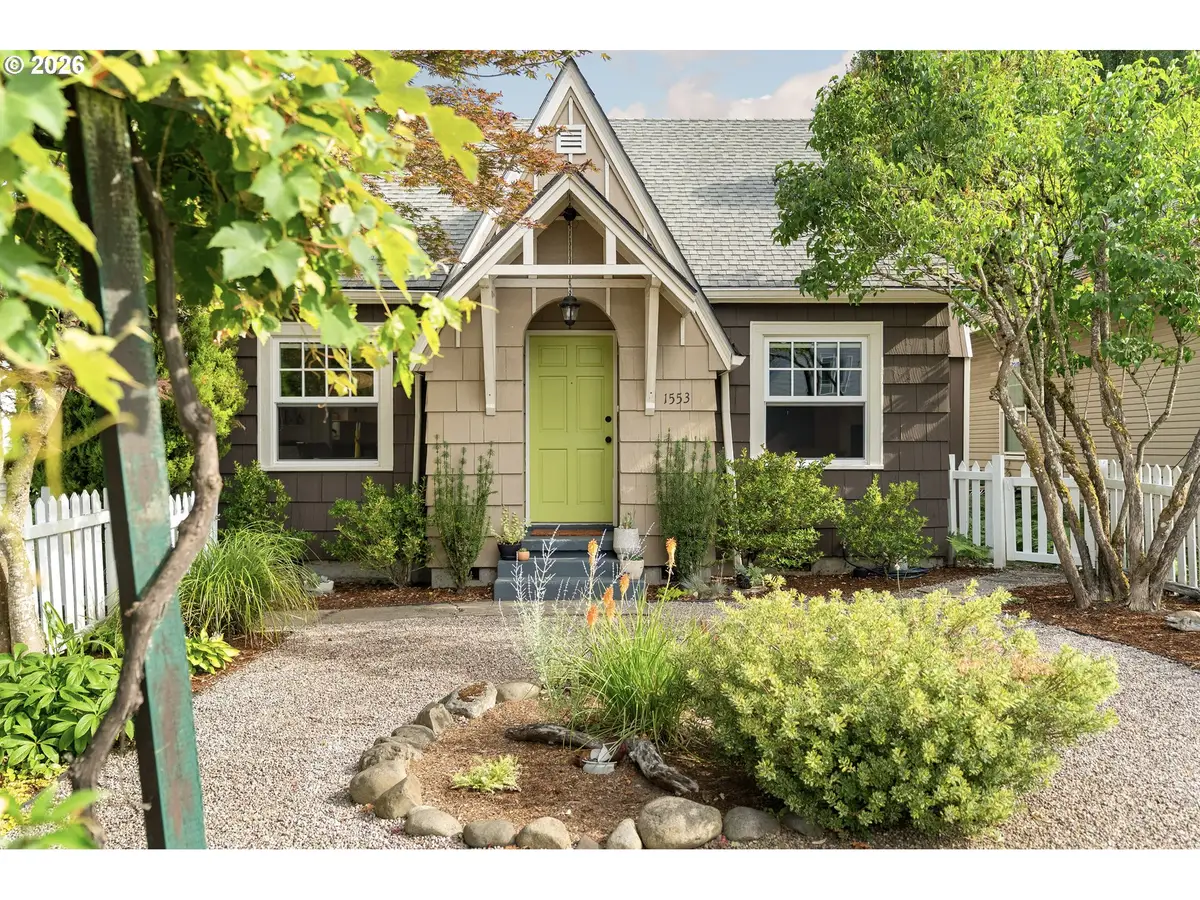 1553 E 2nd St, Newberg, OR 97132 - #1
