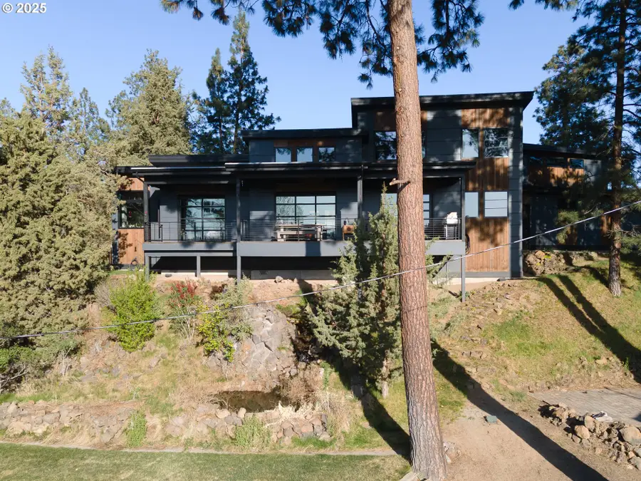 21060 Knott Rd, Bend, OR 97702 - Image #3