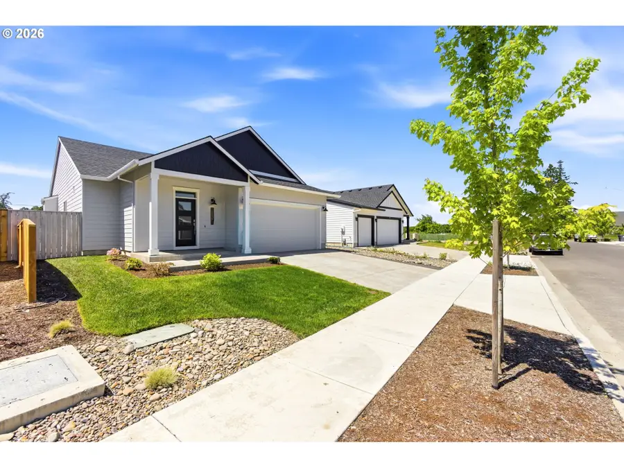 713 Tigerlily St, Silverton, OR 97381 - #3