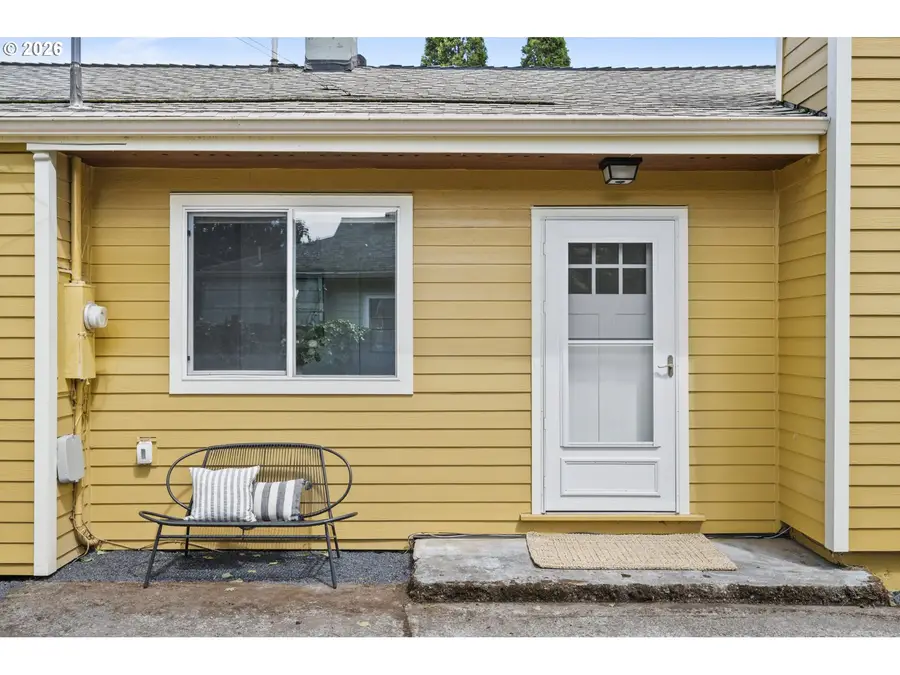 10140 N Hudson St, Portland, OR 97203 - #2