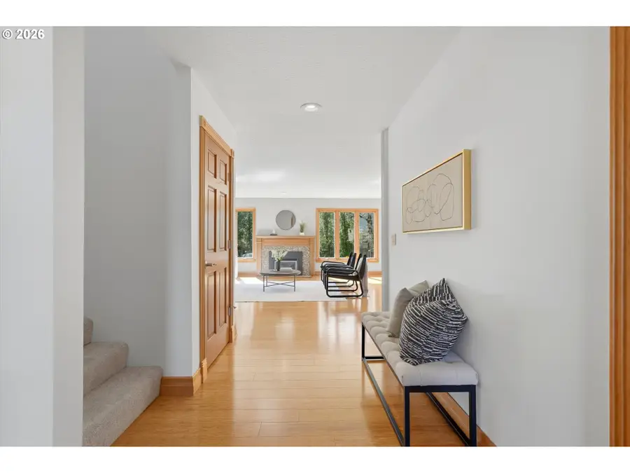 7025 SW Windemere Loop, Portland, OR 97225 - #2