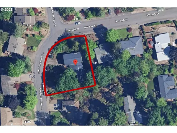 680 NW Torrey View Ln, Portland, OR 97229