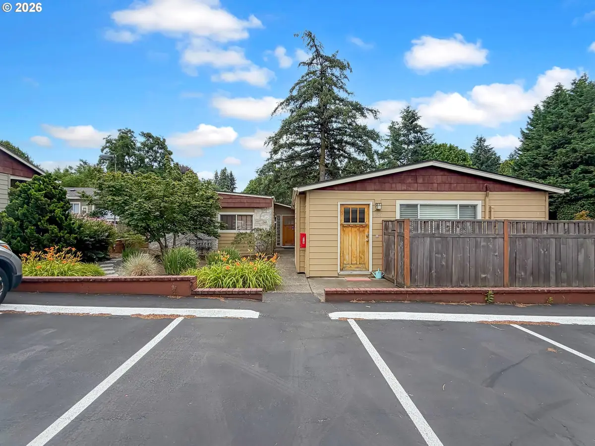 122 SE 73rd Ave, Portland, OR 97215 - #1
