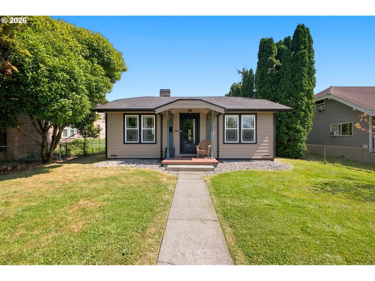540 21st Ave, Longview, WA 98632 - #1