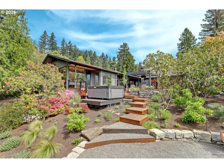 3619 SW 50th Ave, Portland, OR 97221 - #2