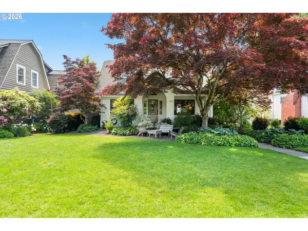 4214 SE Oak St, Portland, OR 97215