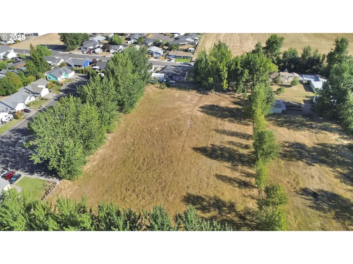 950 Lasalle St, Harrisburg, OR 97446 - Image #1