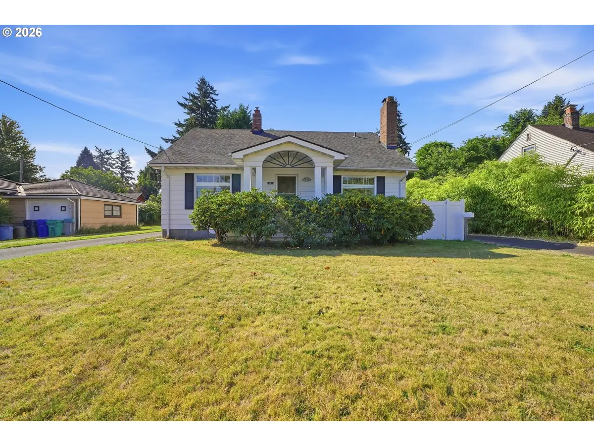 10632 NE Skidmore St, Portland, OR 97220 - #1