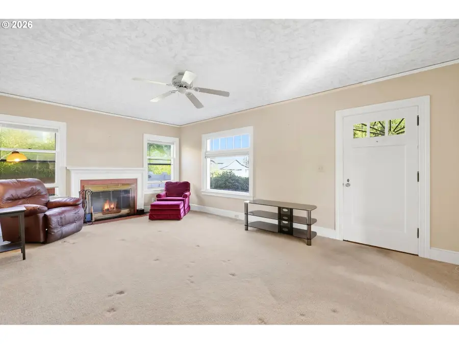 10632 NE Skidmore St, Portland, OR 97220 - #2