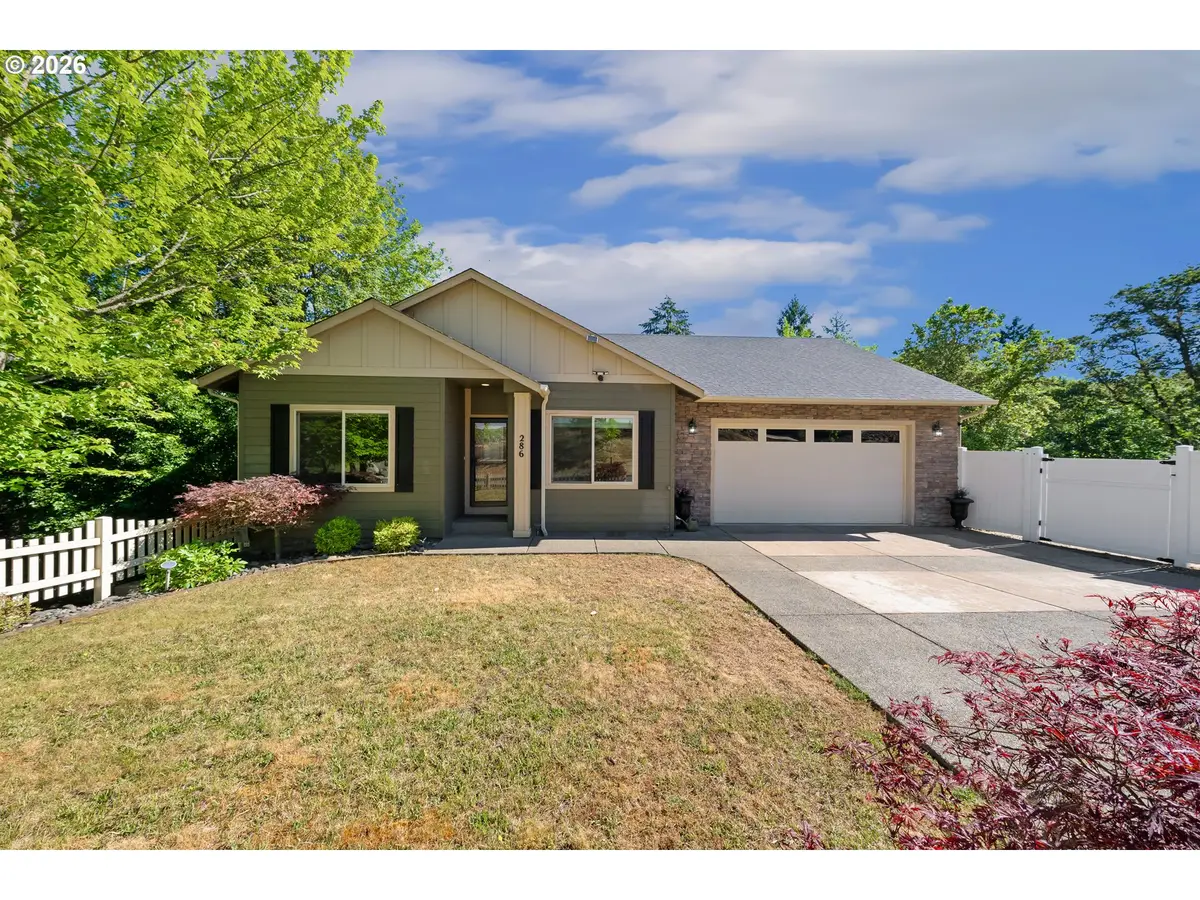 286 Winchester Creek Ave, Winchester, OR 97495 - #1